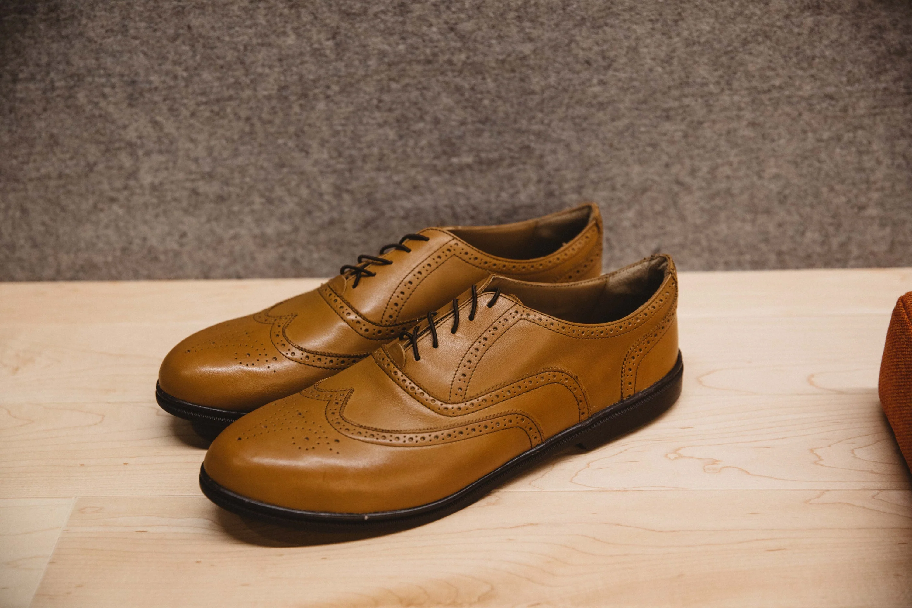 FALCON Wingtip Oxfords (Outlet) - Image 29